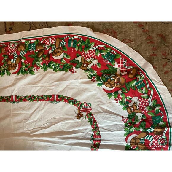 Festive Vintage Holiday Tablecloth with Christmas Bears and Holly Design - Picture 2 of 6